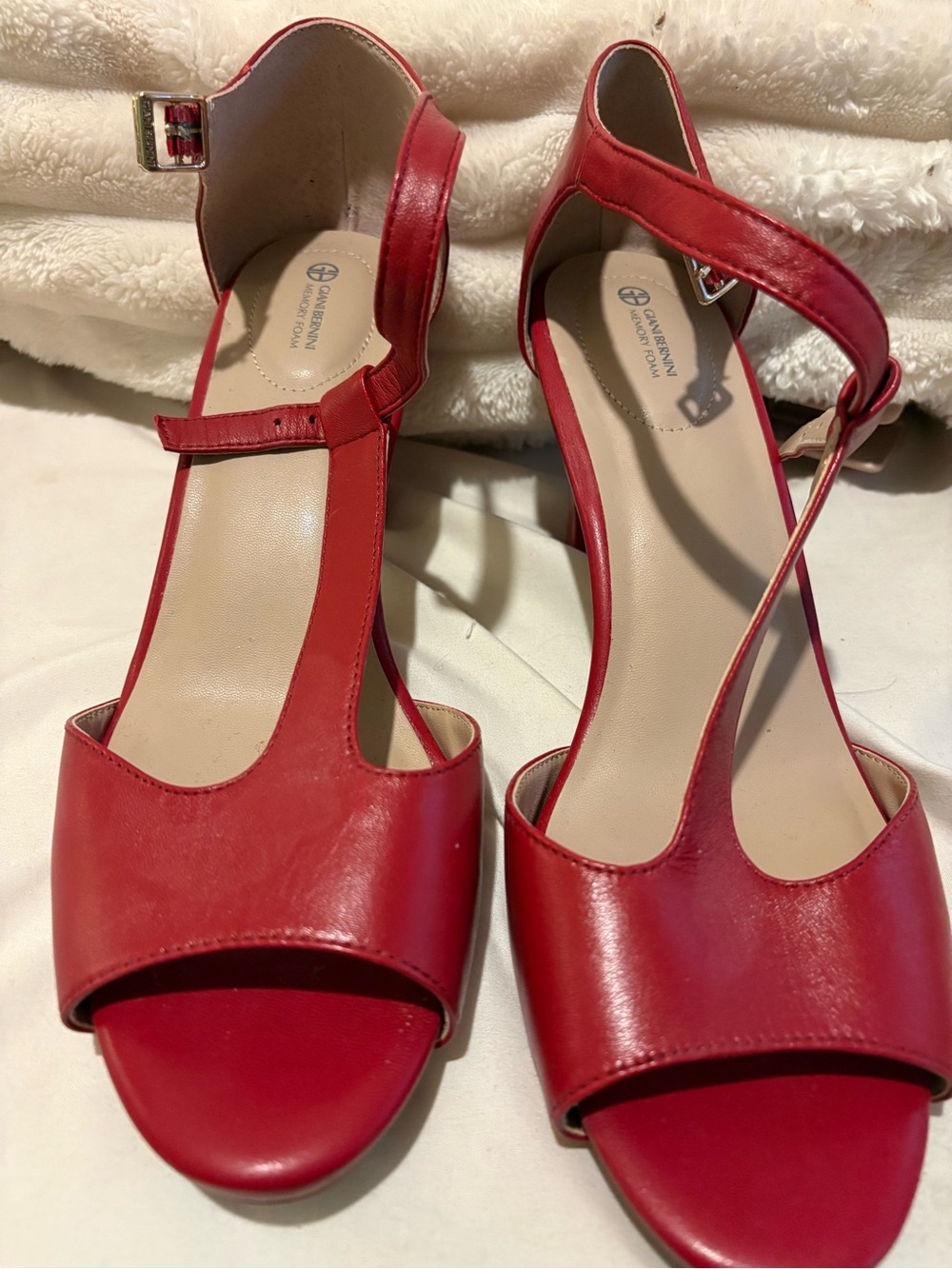 Giani Bernini Clara Red Leather T-Strap Heels Size 10M